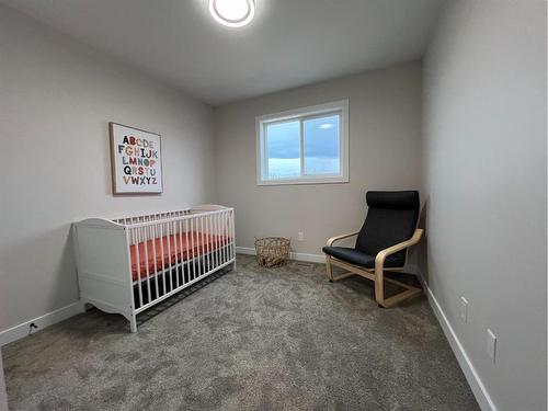 113 Gray Close, Sylvan Lake, AB - Indoor Photo Showing Bedroom