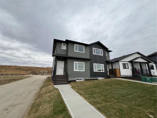 113 Gray Close, Sylvan Lake, AB - Outdoor With Facade