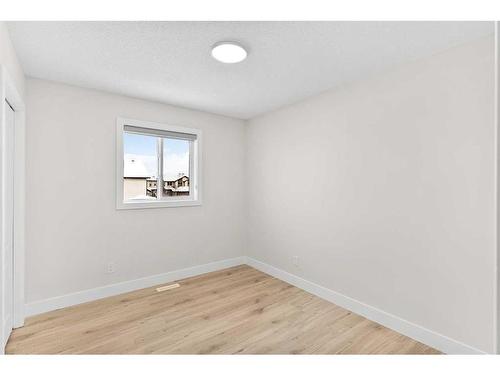 26 Luxstone Point Sw, Airdrie, AB - Indoor Photo Showing Other Room