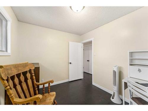 975 Northmount Drive Nw, Calgary, AB - Indoor