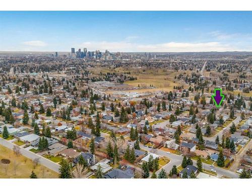 975 Northmount Drive Nw, Calgary, AB - Outdoor With View