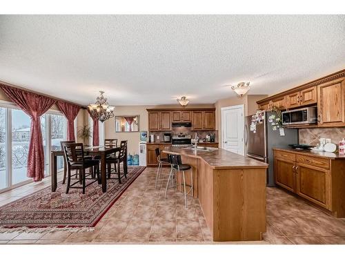 47 Panamount Heights Nw, Calgary, AB - Indoor Photo Showing Kitchen