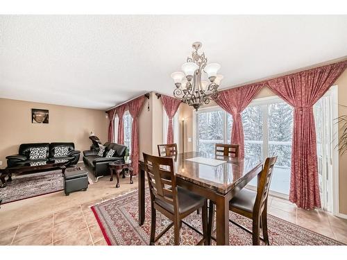 47 Panamount Heights Nw, Calgary, AB - Indoor Photo Showing Dining Room