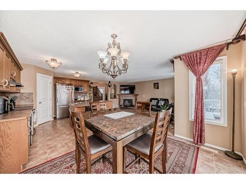 47 Panamount Heights Nw, Calgary, AB - Indoor Photo Showing Dining Room