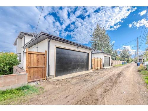 33 Harvard Street Nw, Calgary, AB - Outdoor