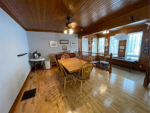 2130 19 Avenue, Didsbury, AB - Indoor Photo Showing Dining Room