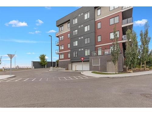 403-214 Sherwood Square Nw, Calgary, AB - Outdoor