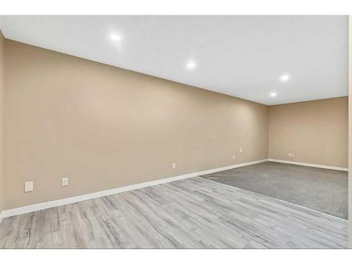 448 Ogden Drive Se, Calgary, AB - Indoor