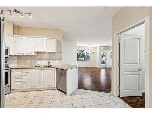 3104 Lake Fraser Court Se, Calgary, AB - Indoor Photo Showing Kitchen