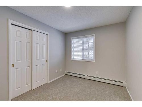 3216-3216 Sienna Park Green Sw, Calgary, AB - Indoor Photo Showing Other Room