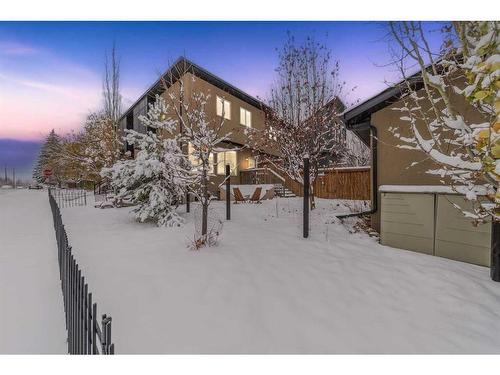 4815 19 Street Sw, Calgary, AB - Outdoor