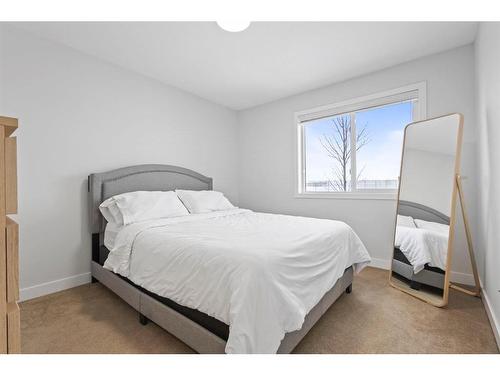 5104-2781 Chinook Winds Drive Sw, Airdrie, AB - Indoor Photo Showing Bedroom