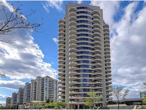 904-1088 6 Avenue Sw, Calgary, AB - Outdoor With Facade