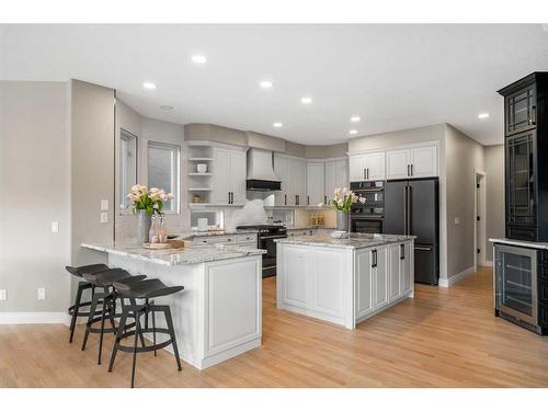 74 Patterson Close Sw, Calgary, AB - Indoor Photo Showing Kitchen With Upgraded Kitchen