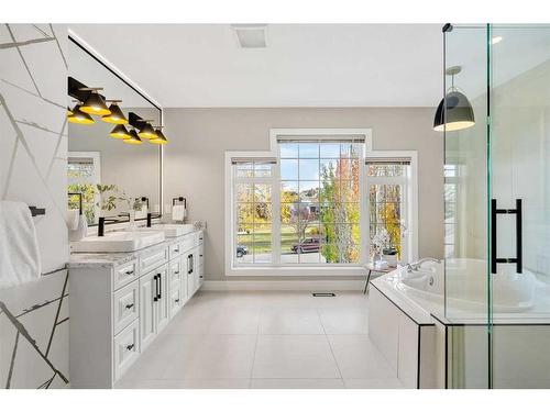 74 Patterson Close Sw, Calgary, AB - Indoor Photo Showing Bathroom