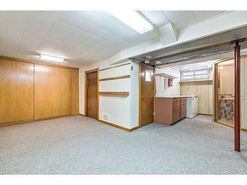 3807 25 Avenue Sw, Calgary, AB - Indoor Photo Showing Basement