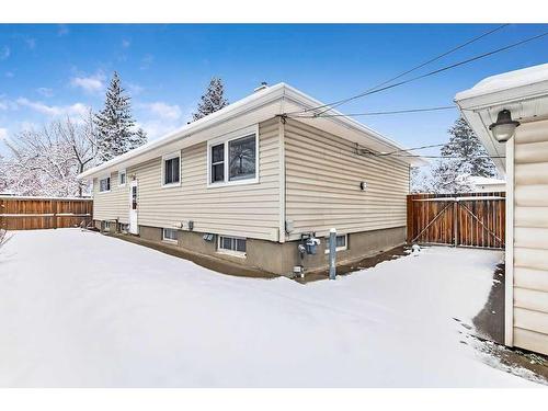 3807 25 Avenue Sw, Calgary, AB - Outdoor With Exterior