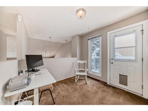 35 Templegreen Place Ne, Calgary, AB - Indoor Photo Showing Office