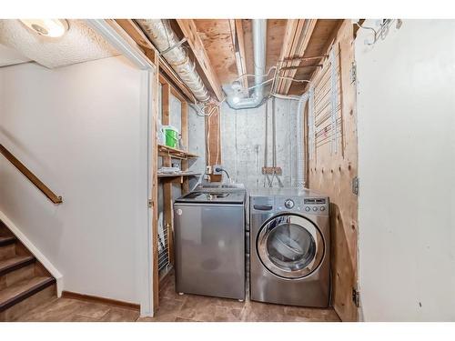 35 Templegreen Place Ne, Calgary, AB - Indoor Photo Showing Laundry Room