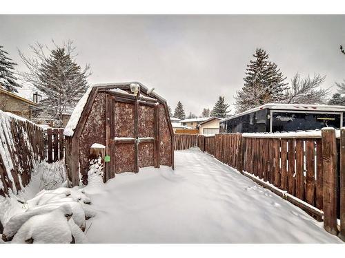 35 Templegreen Place Ne, Calgary, AB - Outdoor