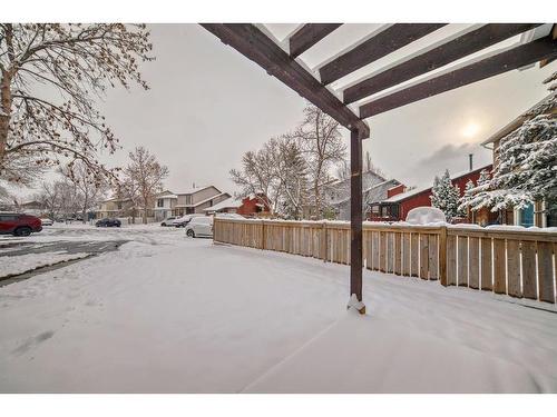 35 Templegreen Place Ne, Calgary, AB - Outdoor