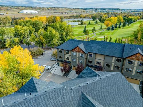 211 Valley Ridge Manor Nw, Calgary, AB - Outdoor With View