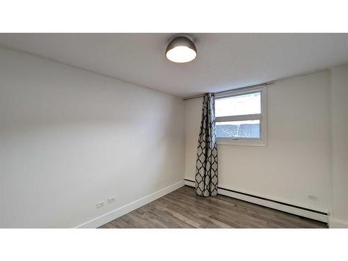 303-1027 Cameron Avenue Sw, Calgary, AB - Indoor Photo Showing Other Room