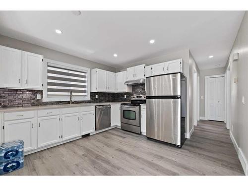 95 Laguna Circle Ne, Calgary, AB - Indoor Photo Showing Kitchen