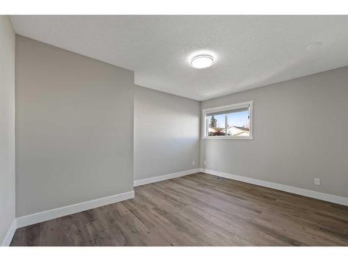 95 Laguna Circle Ne, Calgary, AB - Indoor Photo Showing Other Room