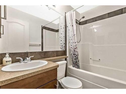 14 Silverado Saddle Heights Sw, Calgary, AB - Indoor Photo Showing Bathroom