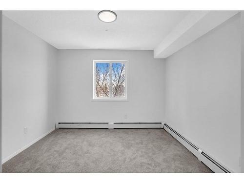 335-1717 60 Street Se, Calgary, AB - Indoor Photo Showing Other Room