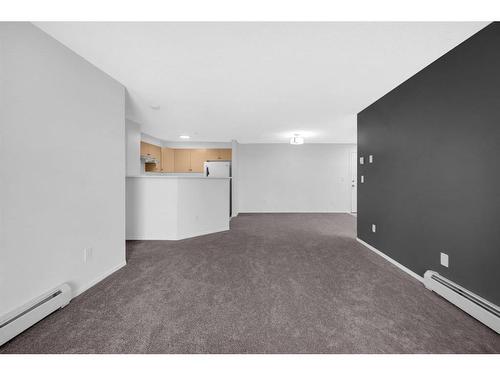 335-1717 60 Street Se, Calgary, AB - Indoor