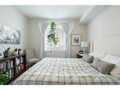 4308-522 Cranford Drive Se, Calgary, AB - Indoor Photo Showing Bedroom