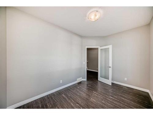 151 Masters Link Se, Calgary, AB - Indoor Photo Showing Other Room