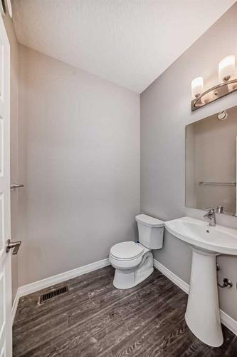 151 Masters Link Se, Calgary, AB - Indoor Photo Showing Bathroom