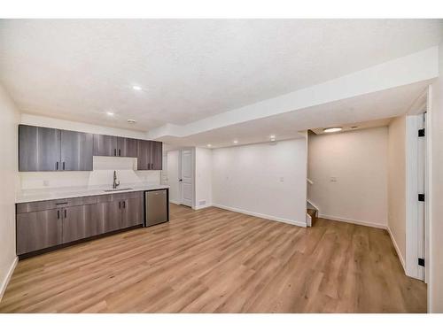 151 Masters Link Se, Calgary, AB - Indoor Photo Showing Kitchen