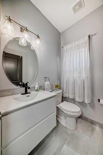 159 Crystal Shores Drive, Okotoks, AB - Indoor Photo Showing Bathroom