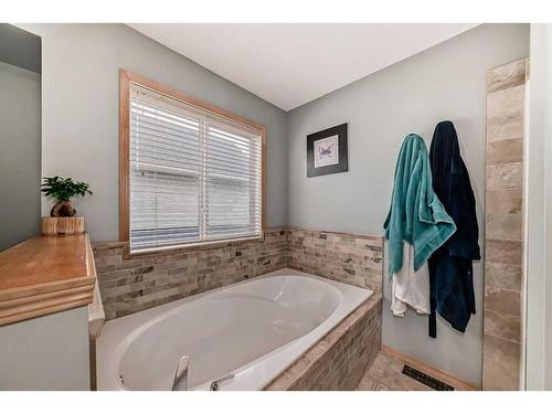 159 Crystal Shores Drive, Okotoks, AB - Indoor Photo Showing Bathroom