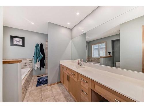 159 Crystal Shores Drive, Okotoks, AB - Indoor Photo Showing Bathroom