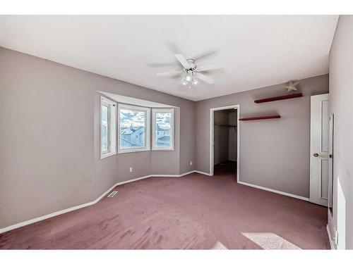 23 Harvest Rose Circle Ne, Calgary, AB - Indoor Photo Showing Other Room