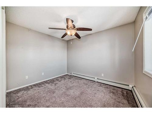 419-1717 60 Street Se, Calgary, AB - Indoor Photo Showing Other Room