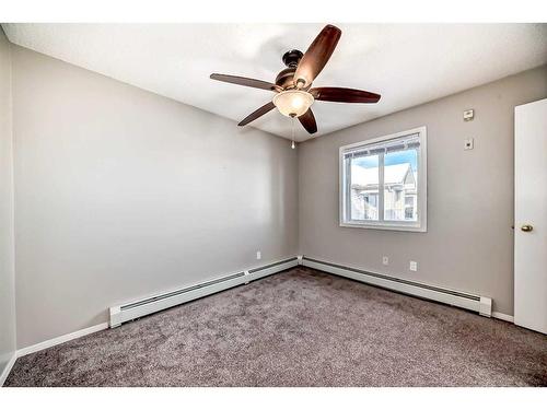 419-1717 60 Street Se, Calgary, AB - Indoor Photo Showing Other Room