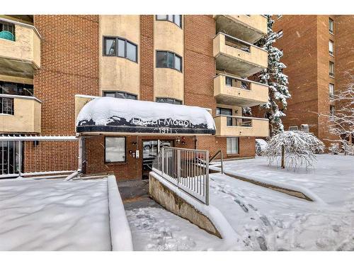 301-1311 15 Avenue Sw, Calgary, AB - Outdoor With Exterior