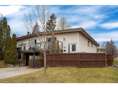 7002 54 Avenue Nw, Calgary, AB - Outdoor