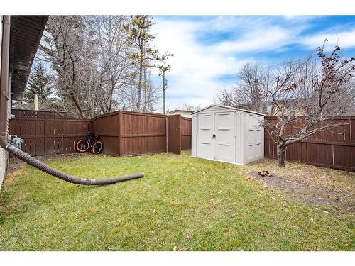 7002 54 Avenue Nw, Calgary, AB - Outdoor