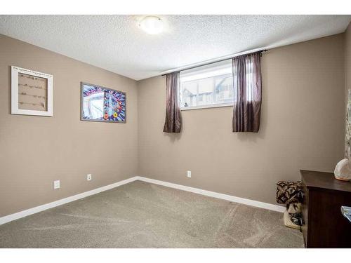 123 New Brighton Landing Se, Calgary, AB - Indoor Photo Showing Other Room