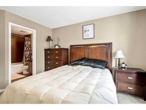 123 New Brighton Landing Se, Calgary, AB - Indoor Photo Showing Bedroom