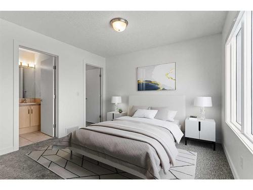 2002 35 Avenue Sw, Calgary, AB - Indoor Photo Showing Bedroom