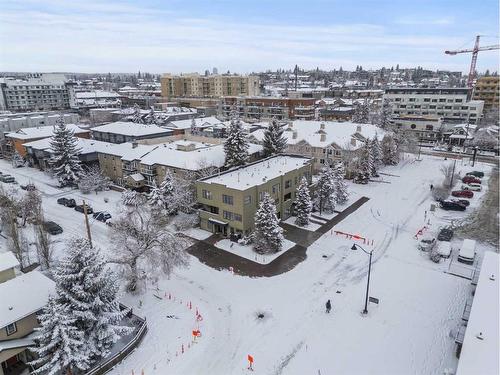 2002 35 Avenue Sw, Calgary, AB - Outdoor With View