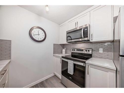 509-474 Seton Circle Se, Calgary, AB - Indoor Photo Showing Kitchen With Stainless Steel Kitchen